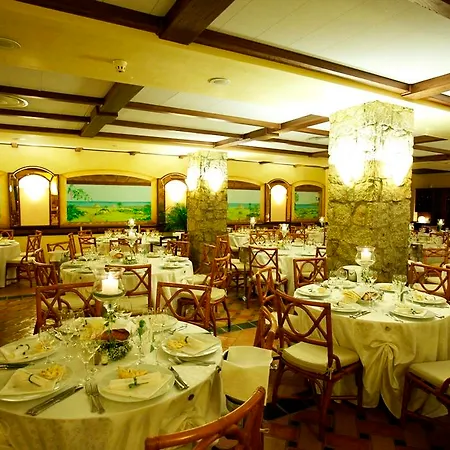 מלון Stella Maris 4*